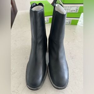 Free people Essential Chelsea Boots